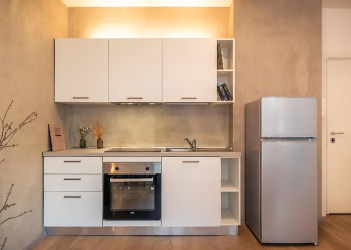 Aurora - The Center *